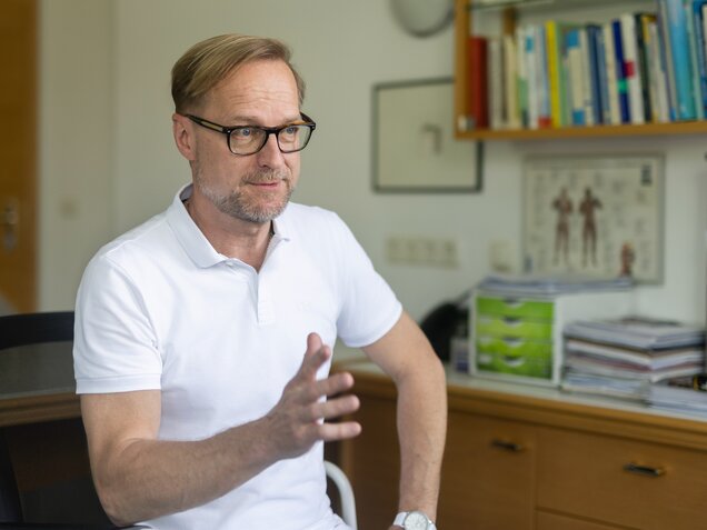 Dr. Gartner im persönlichen Gespräch