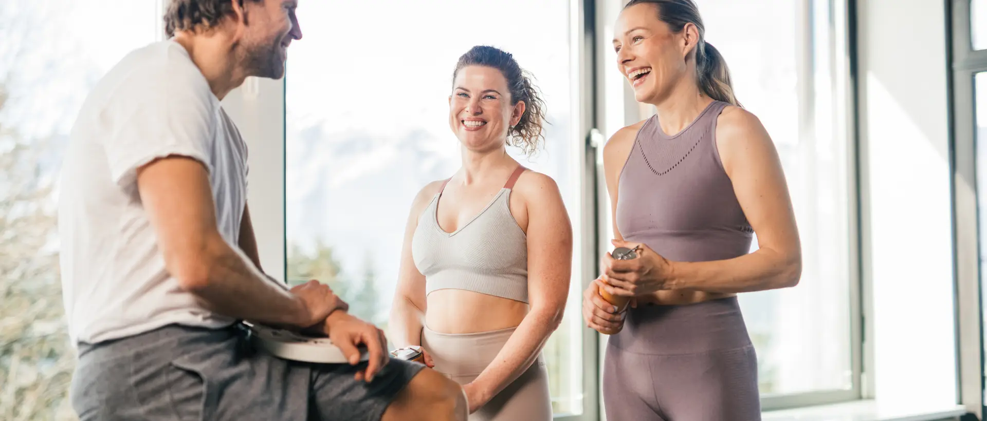 Soziale Interaktion im Gym