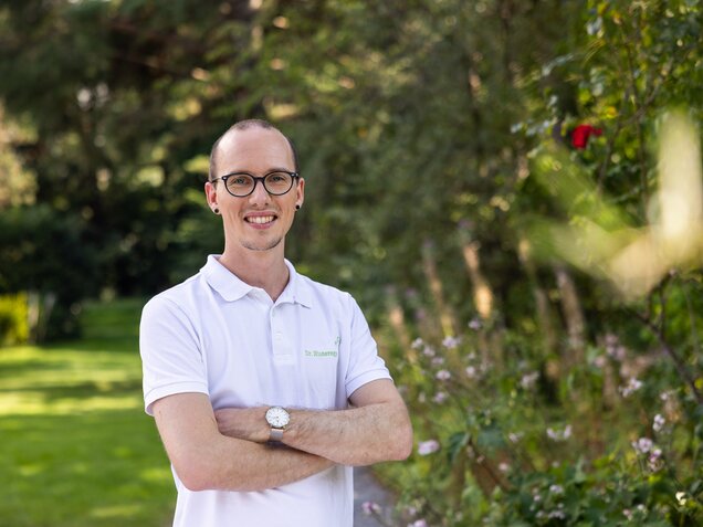 Portrait des Mayr Arztes Dr. Elias Hinteregger